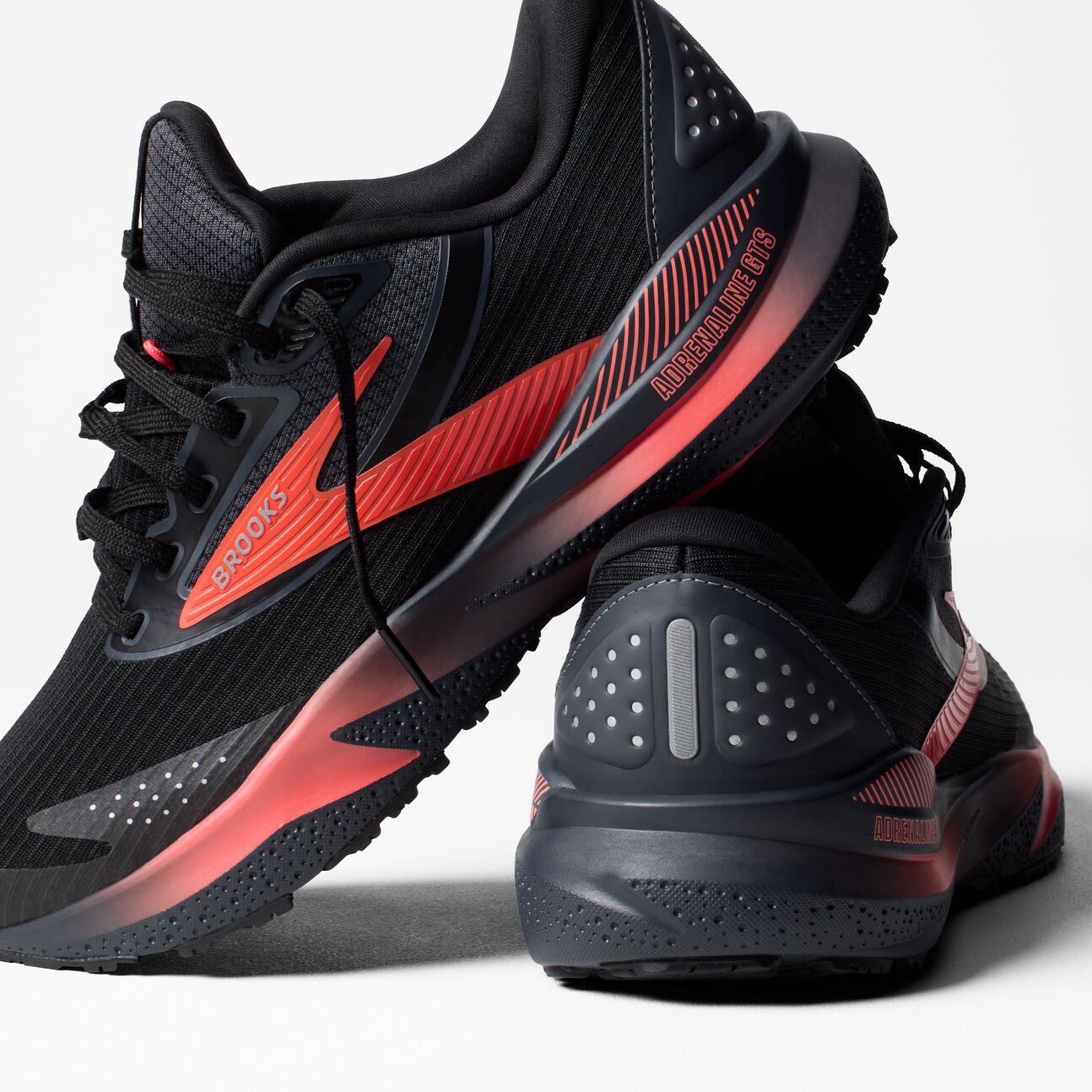 Brooks Women's Adrenaline GTS 24 Weatherized