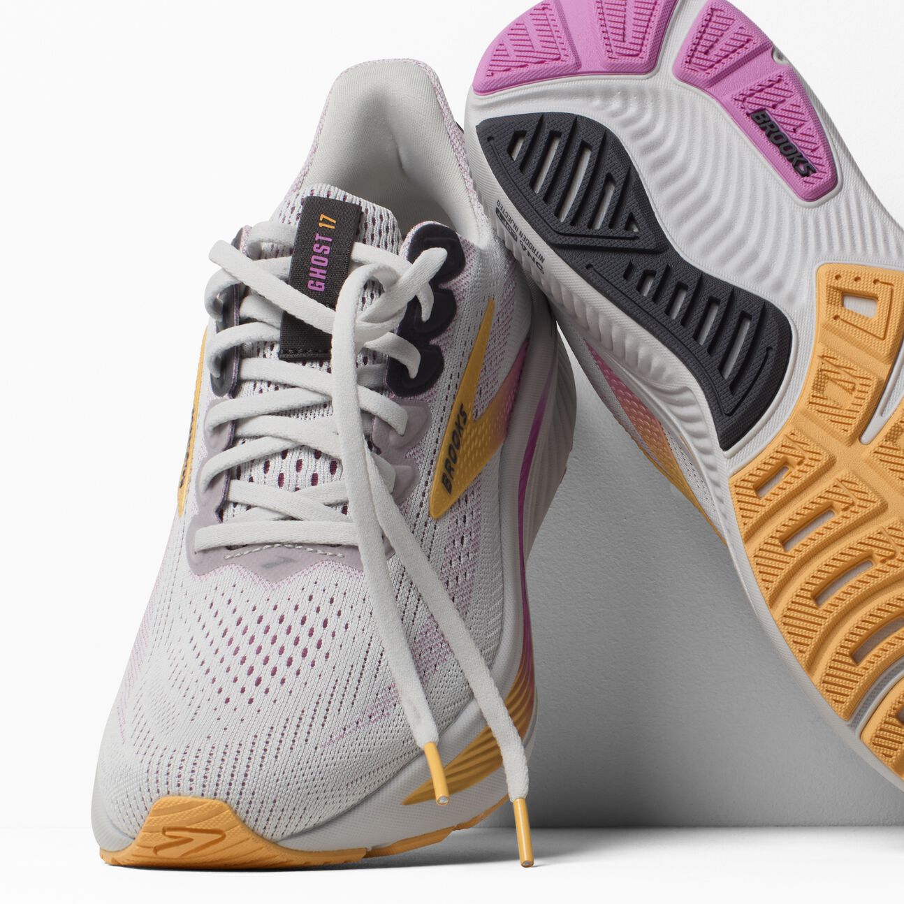 Brooks Women's Ghost 17 Running Shoes