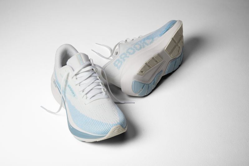 Brooks Women's Ghost Amp Running Shoes